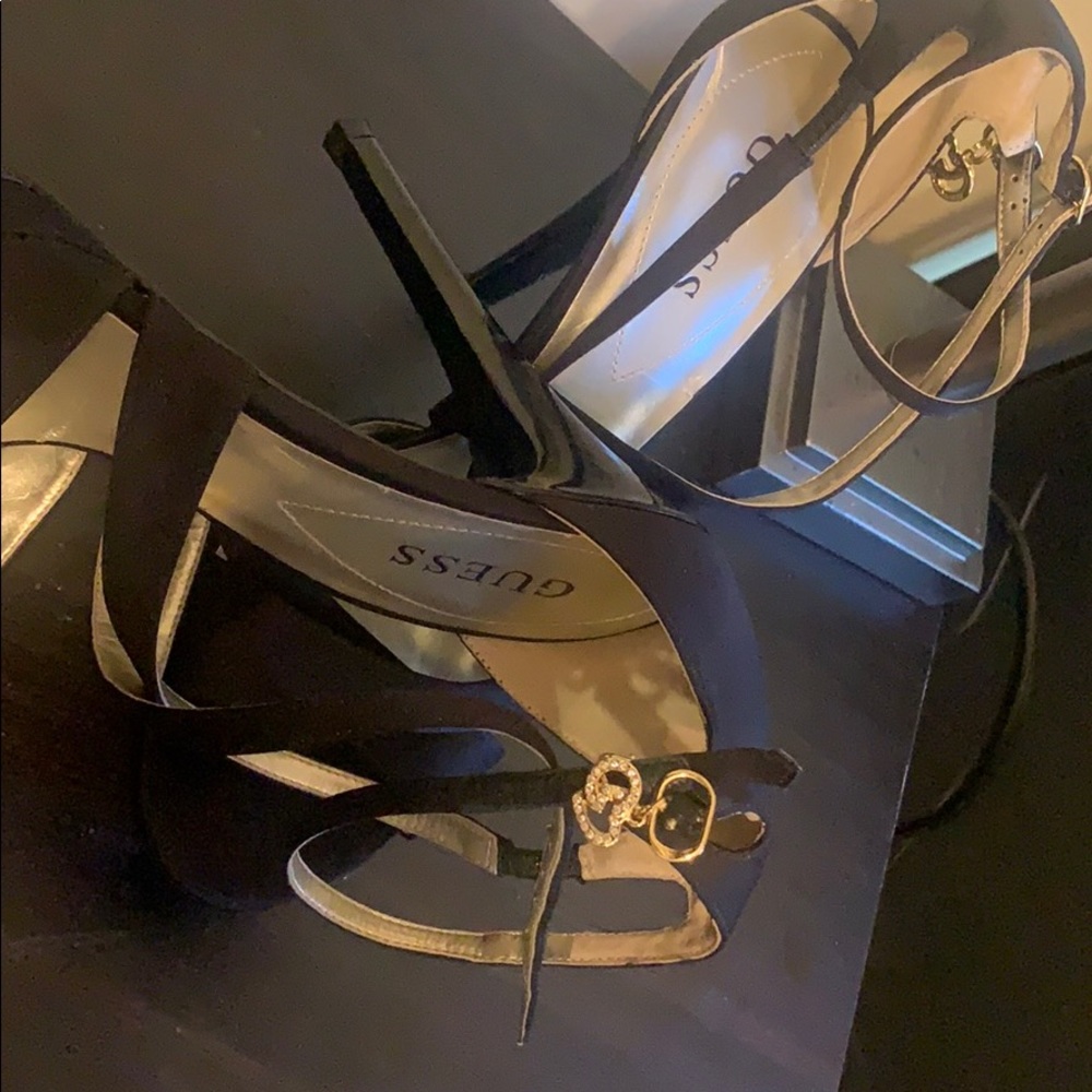 Guess heels - Picture 3 of 3